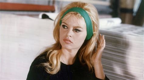 8 Style Tricks To Steal From Brigitte Bardot Stylecaster