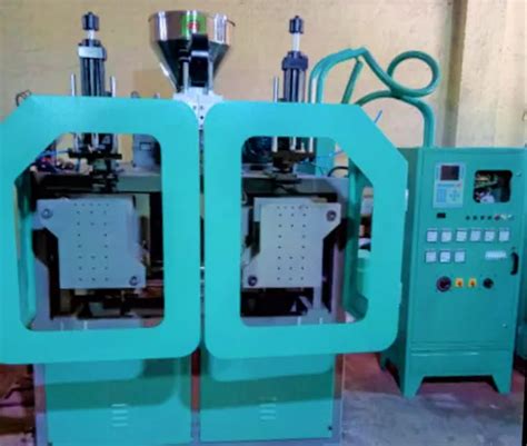 double station blow moulding machine and blow moulding machines