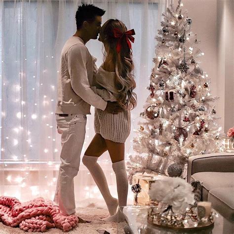 Pin Heatherdelamorton Christmas Couple Pictures Christmas Fashion