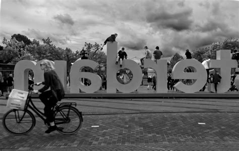 amsterdam documentary street  duo