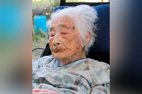 worlds oldest person dies  age