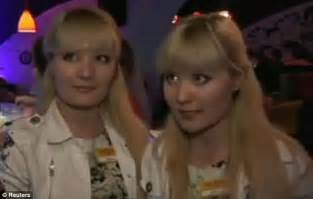 russian twin stars diner moscow restaurant only hires twins to work