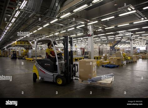 dhl logistics centre warehouse facility hong kong stock photo royalty  image  alamy