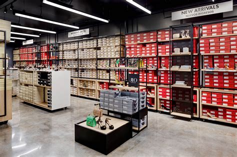 designer shoe warehouse nelson worldwide