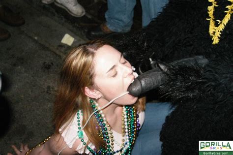 gorilla fuck girl
