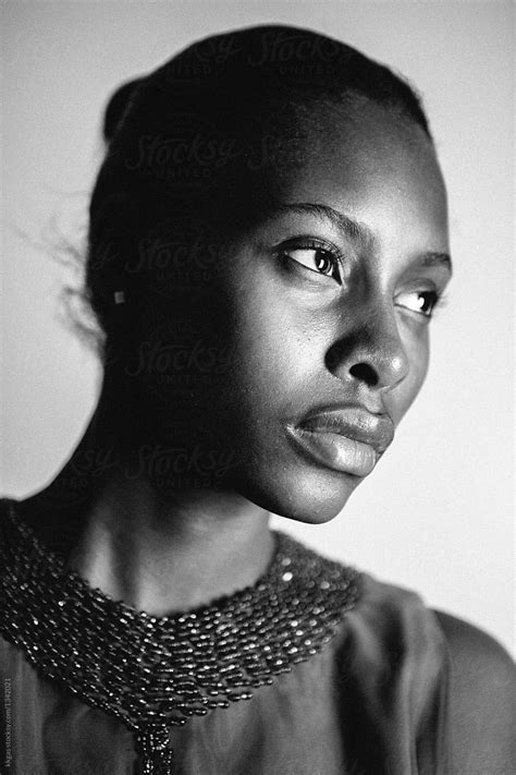 Black And White Portrait Of A Stylish Black Woman By Kkgas