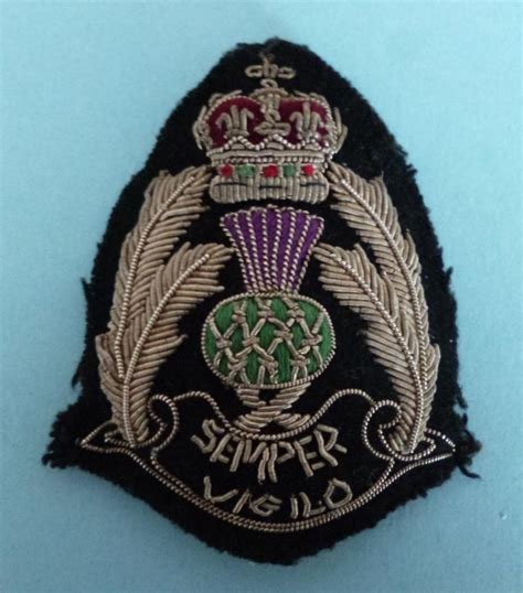 awc militaria scottish police officers cap badge