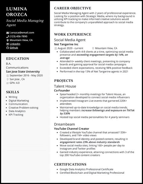 social media manager resume template