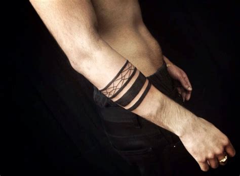 Armband Tattoos 25 Best Bicep Armband Tattoo Designs