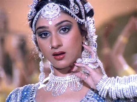 17 best images about meenakshi sheshadri on pinterest sanjeev kumar vintage movies and actresses