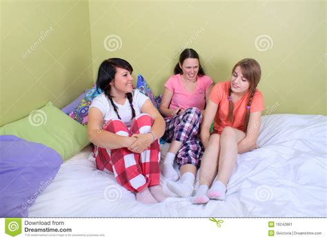group teen girl sleep over hot girl hd wallpaper