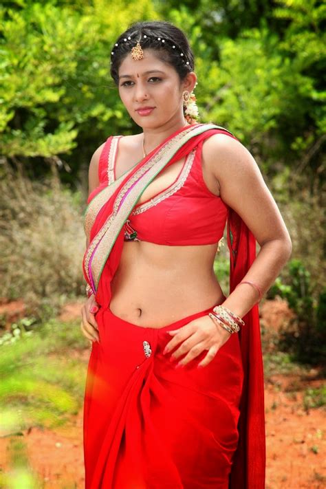 actress manjula rathod hot navel show stills in sexy saree cap