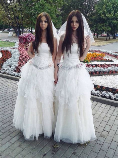 meet the newly weds who look like identical twins bride