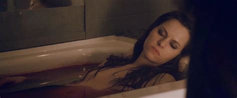 Nude Video Celebs Actress Emily Hampshire