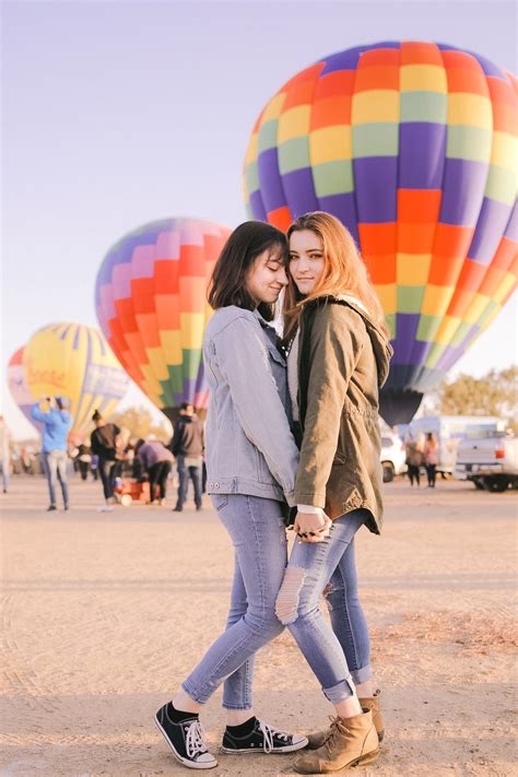 hot air balloon engagement session couples travel pictures lesbian