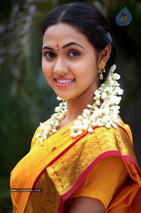 Ooratchi Ondriyam Tamil Movie Spicy Stills Photo 4 Of 40