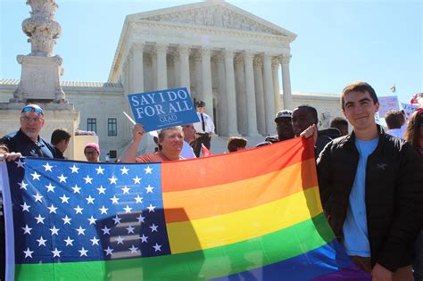 photos gay marriage supporters and opponents on supreme court steps