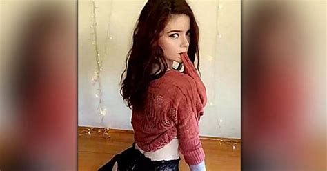 ‘she Is Unreal’ Curvaceous Instagram Babe S Bum Gymnastics Leave