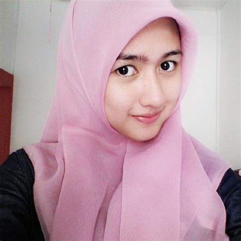 273 Suka 13 Komentar Siti Meili Herlianty Sitimeili Di Instagram