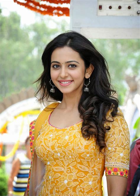 Free Movie Wallpapers Rakul Preet Singh Latest And Hot Photoshoot