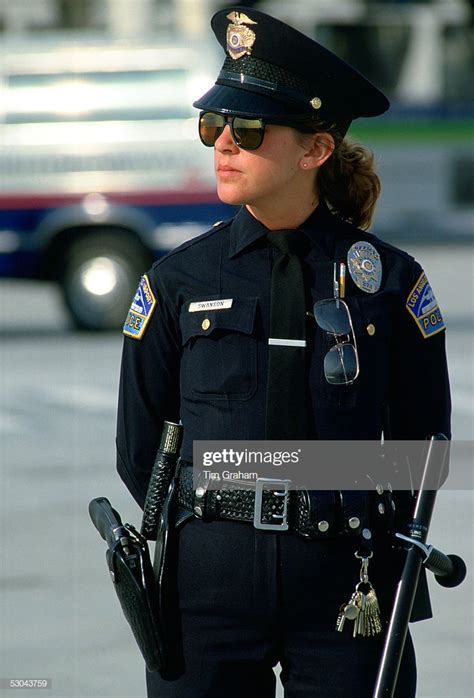 Los Angeles Policewoman Part Of The Los Angeles Police