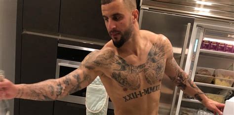 kyle walker issues grovelling apology after hosting sex party with two