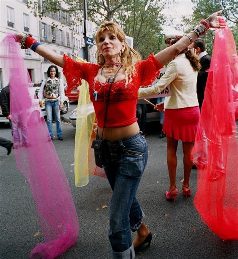 Is caitlin kiernan a transexual