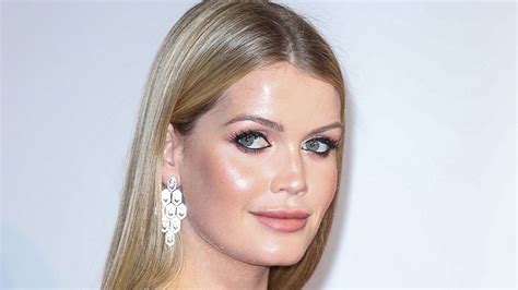 lady kitty spencer looks like an actual movie star in the most sparkly
