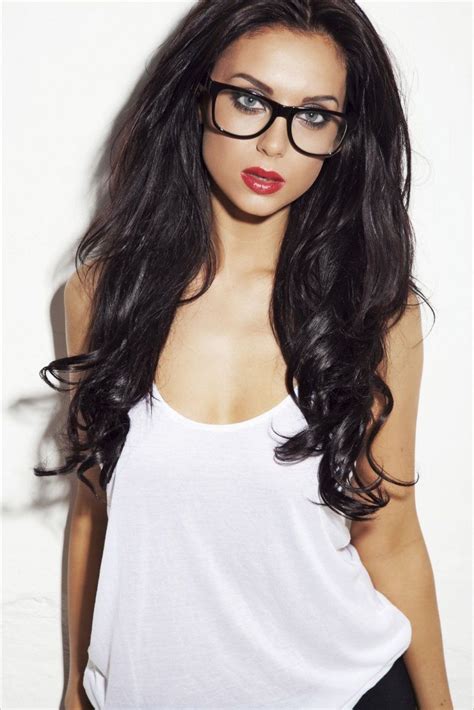 sexy amateur women wearing glasses
