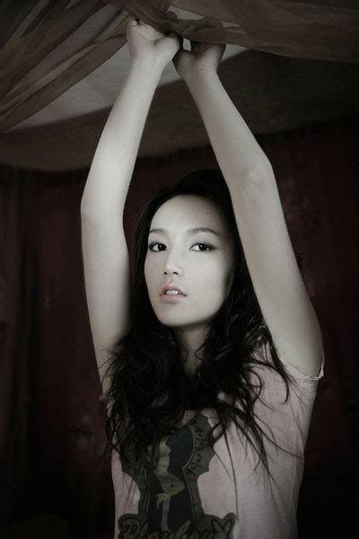 China Beautiful Model Jessie Zhou Hong 周泓 I Am An Asian Girl