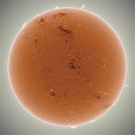 incredible photograph   sun   spicules  cover    sun  visible