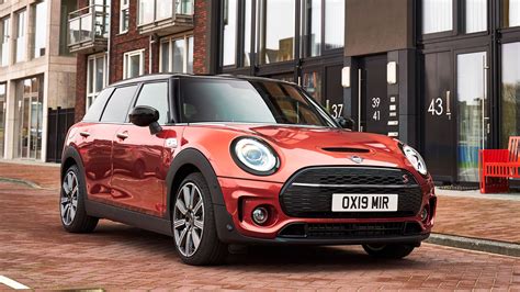 mini clubman review prices  autotrader uk
