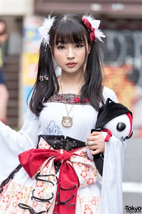 harajuku actress w h naoto kimono sleeve top hangryandangry and vivienne westwood