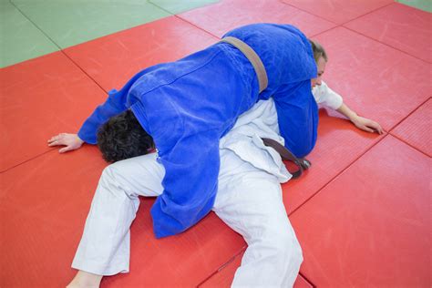 sankaku osae gatame judohd