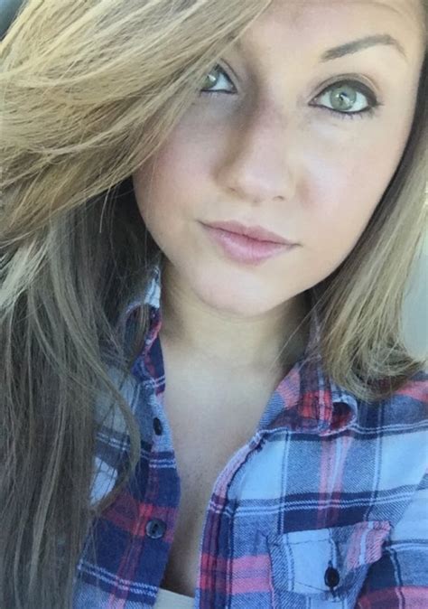 beautiful girls in flannel thechive