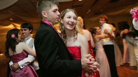 Guide To Preparing For Your High School Dance In The East