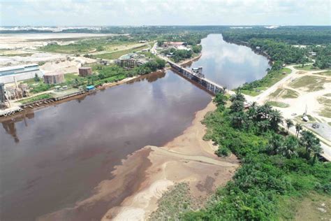 left   bridge  guyana politecnica