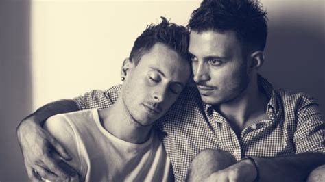 5 tips for gay men considering an open relationship couples
