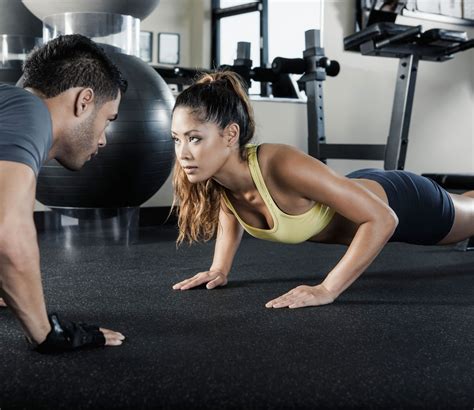 how to pick up women at the gym according to women muscle and fitness