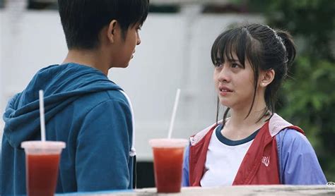 5 Kritik Sosial Yang Bikin Tertegun Di Film Dua Garis Biru