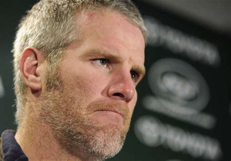 former jets quarterback brett favre asks judge to prevent lawyers from