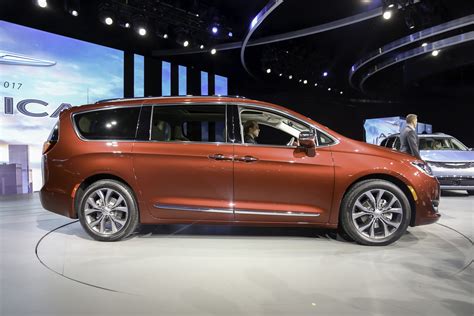 chrysler pacifica news reviews msrp ratings  amazing images