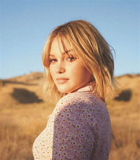 Olivia Holt Blonde American Actress And Singer Marvel S