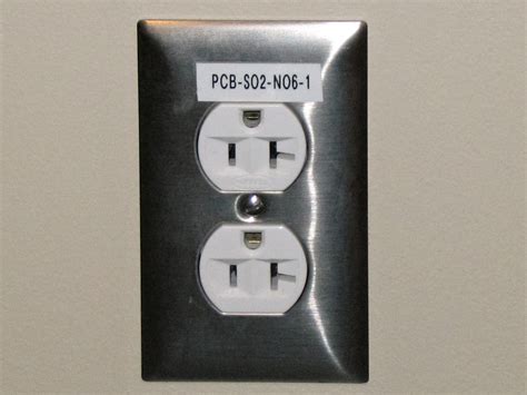 fileelectrical outlet  labeljpg wikipedia