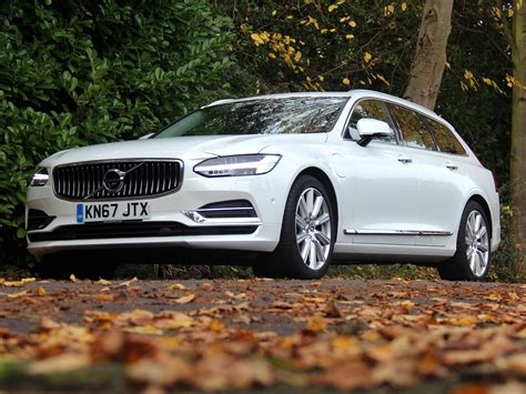 volvo  test drive review  study  style  luxury carbuzz