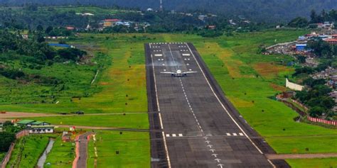 worlds smallest airports cti professional flight training