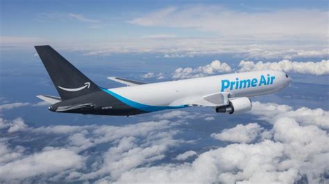 amazon air adds  freighter aircraft international flight network