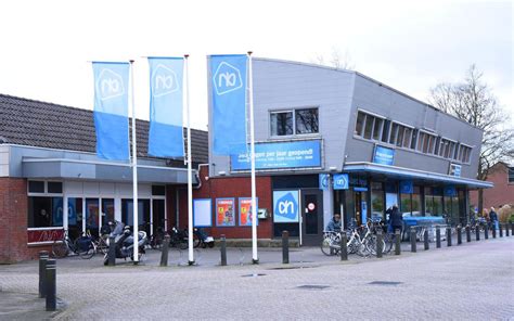 albert heijn van etten schenkt voor ruim  euro aan groenten zuivel en vlees aan de