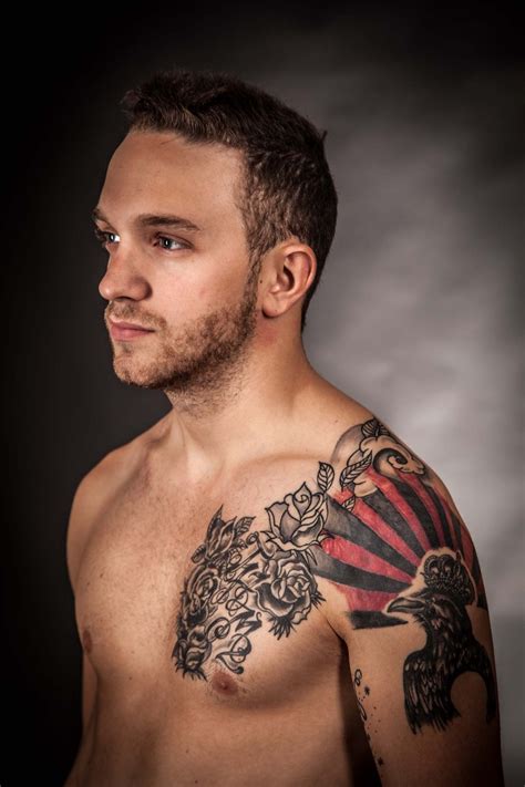 Schulter Tattoo Für Männer Mit Geschmack Die Auf Körperkunst Setzen