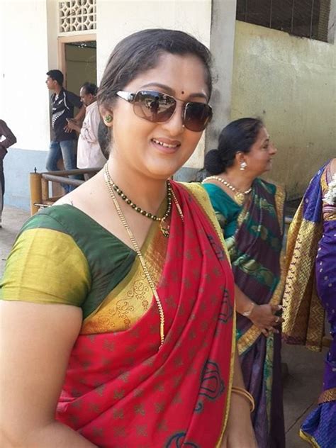 serial actress gayathri tamil serials actress actresses actress photos sun tv serial
